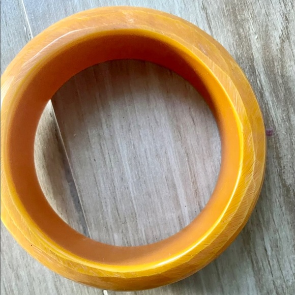 UNSIGNED Miriam Haskell Butterscotch Bakelite Bracelet - Picture 3 of 3